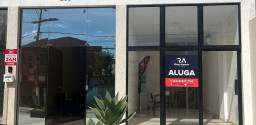 Loja em Itaúna com mezanino (ALUGADA)