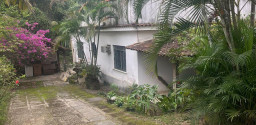 2 Casas à venda na Madressilva