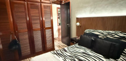 Cobertura pé na areia à venda