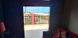 Cobertura pé na areia à venda