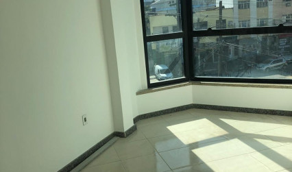 Sala comercial em Bacaxá