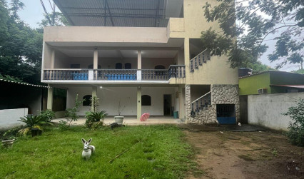 Casa a venda em Bacaxá