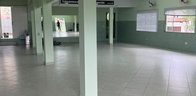 ótima Loja Em Bacaxá - Foto 11