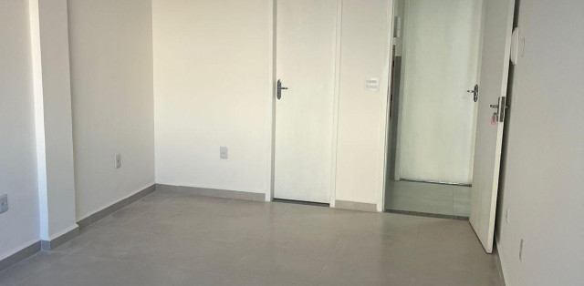 Sala Comercial Em Bacaxá - Foto 2