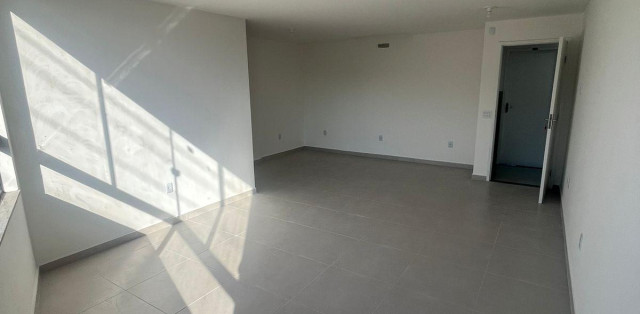 Sala Comercial Em Bacaxá - Foto 2