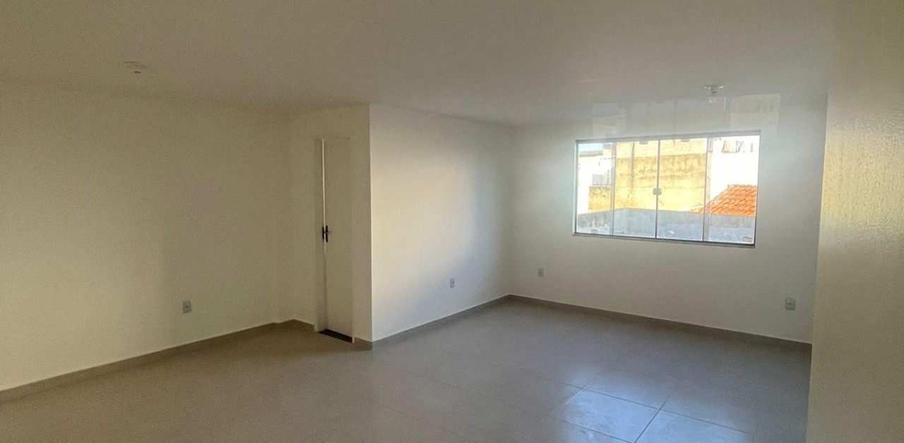 Sala Comercial em Bacaxá
